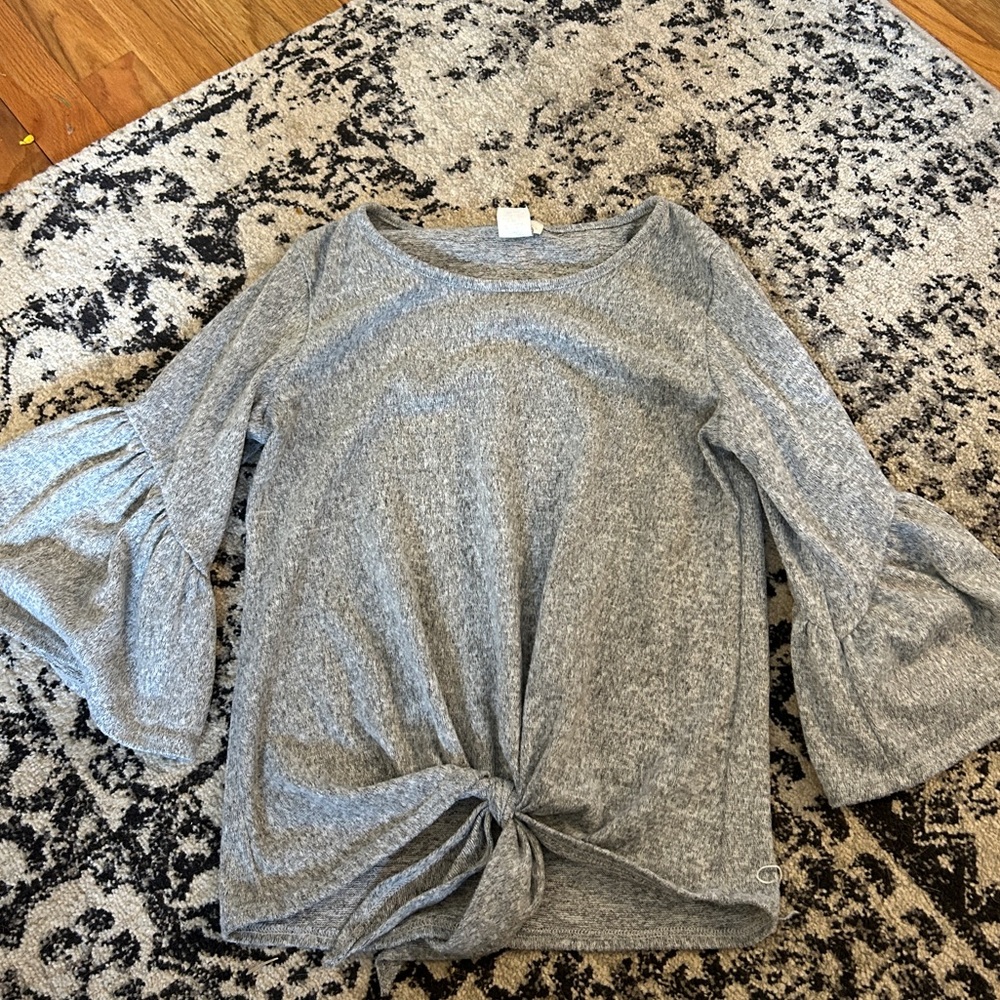 Caution to the Wind - grey ruffle sleeve top